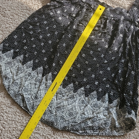 Caffe Marrakesh Square Neck Line Blouse Floral Hearts Black & White Size Large - Picture 7 of 12